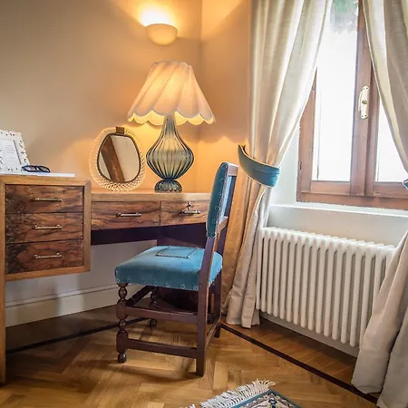 Castello Di Mornico Losana Guest house *