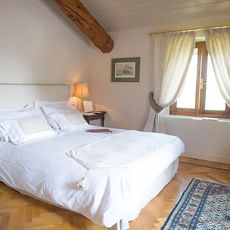 Guest house Castello Di Mornico Losana Mornico Losana